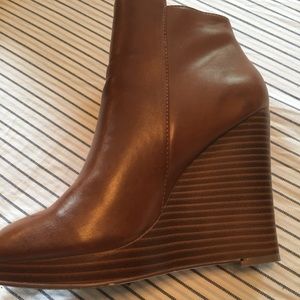 Cognac Guess Ankle Boots
